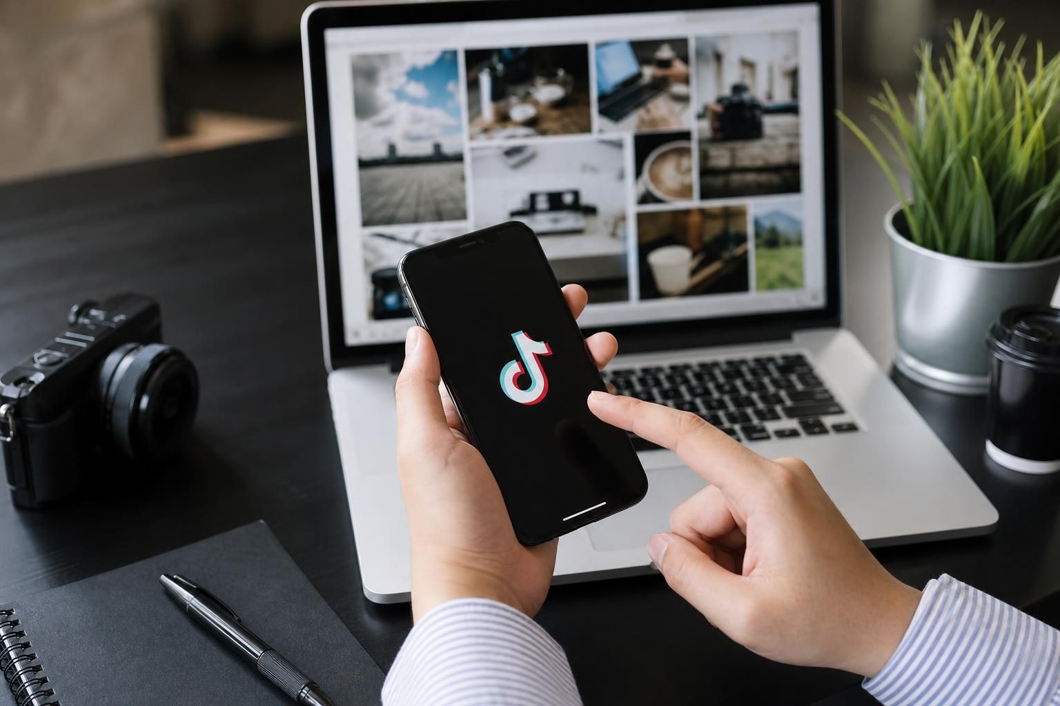 Cara Mengarsipkan Postingan TikTok - Section illustration