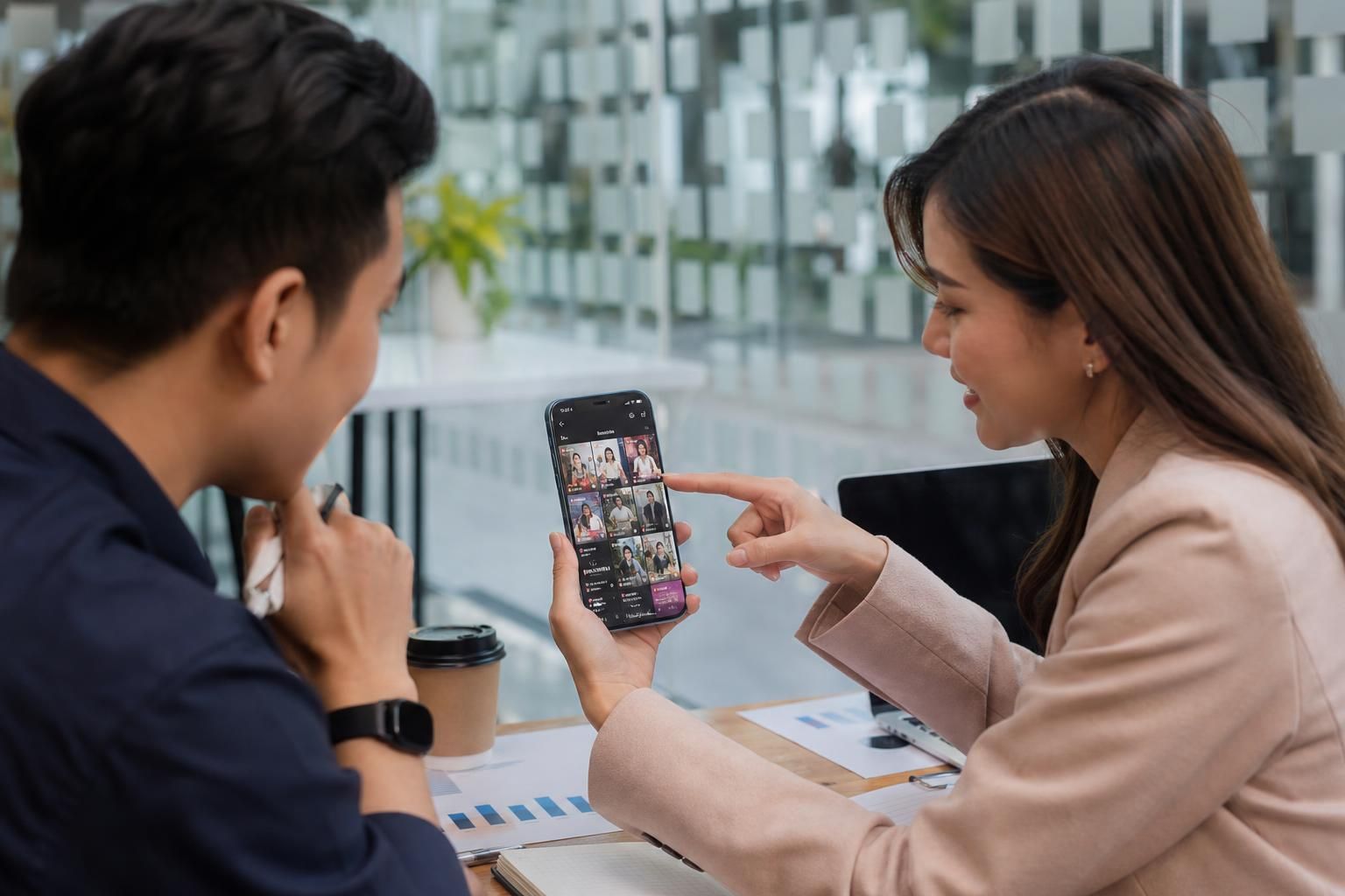 Apa Itu Showcase di TikTok? - Section illustration